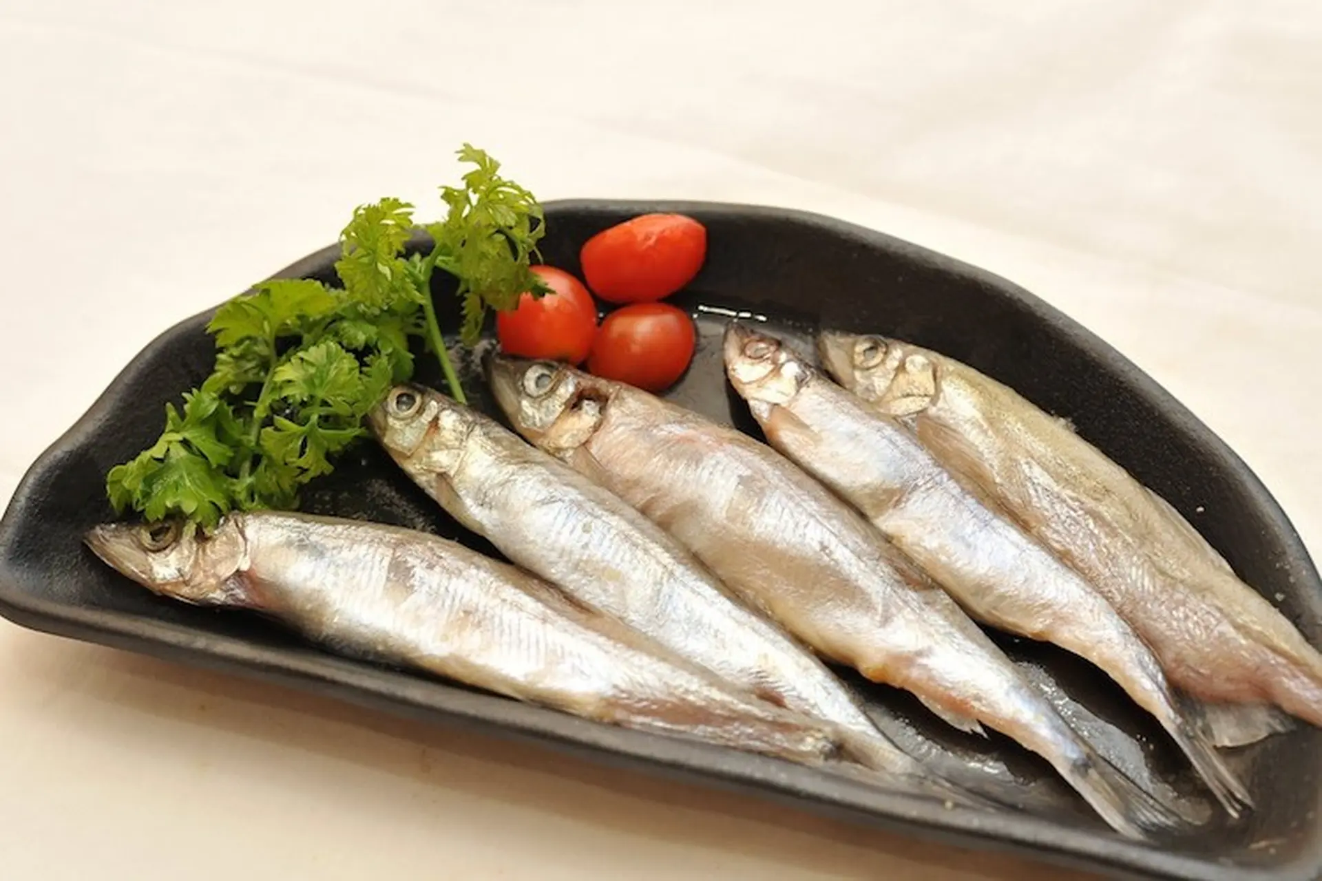 Hướng dẫn cách chế biến cá trứng đông lạnh thơm ngon, dễ làm với nguyên liệu đơn giản