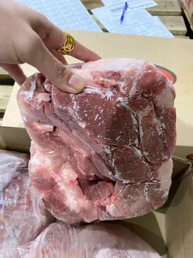 Chân giò heo đông lạnh nhập khẩu