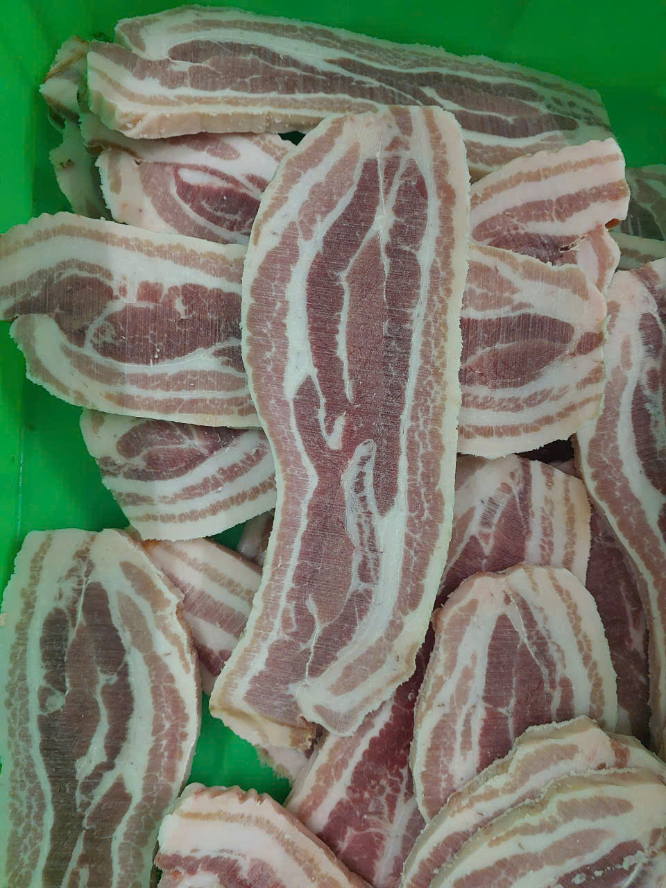 Ba chỉ heo đông lạnh cắt miếng