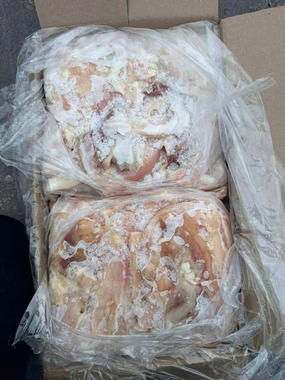 gân bò đông lạnh thùng nâu