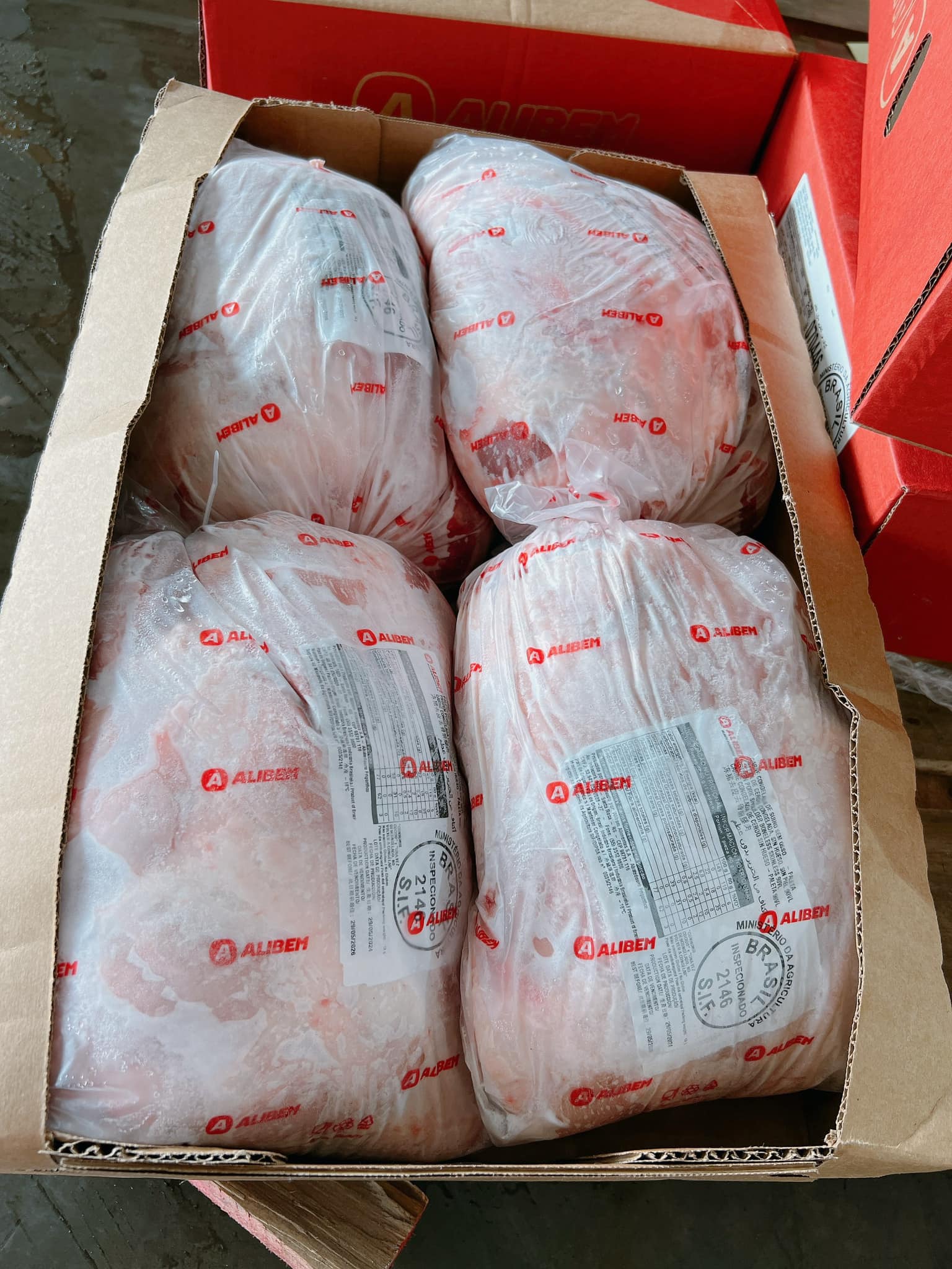 thit nac vai heo alibem brazil dong lanh