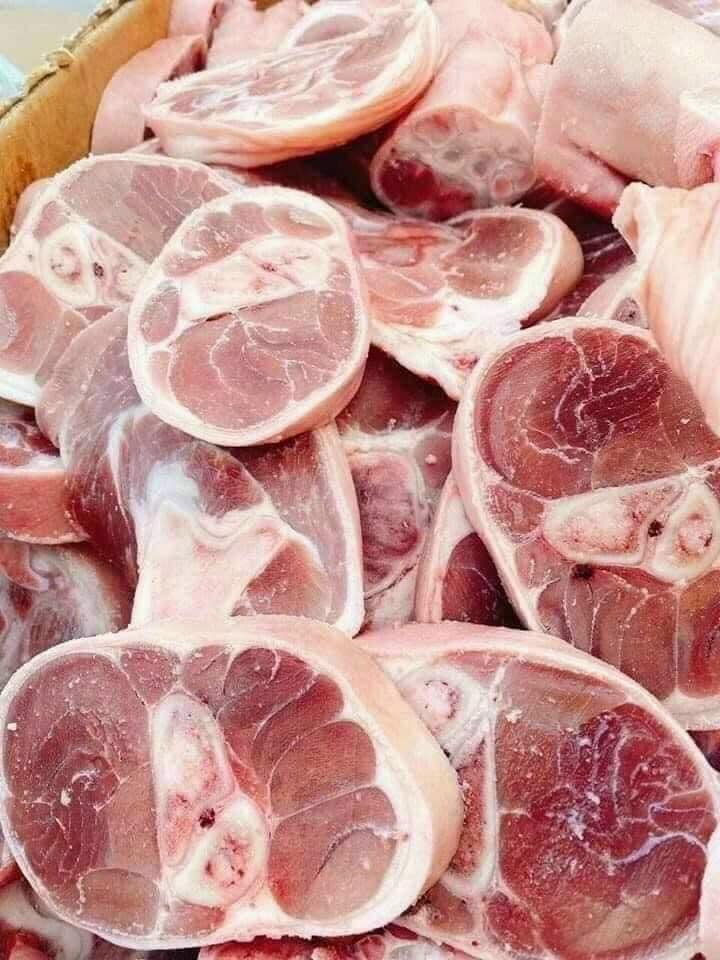 khoanh gio heo gia si