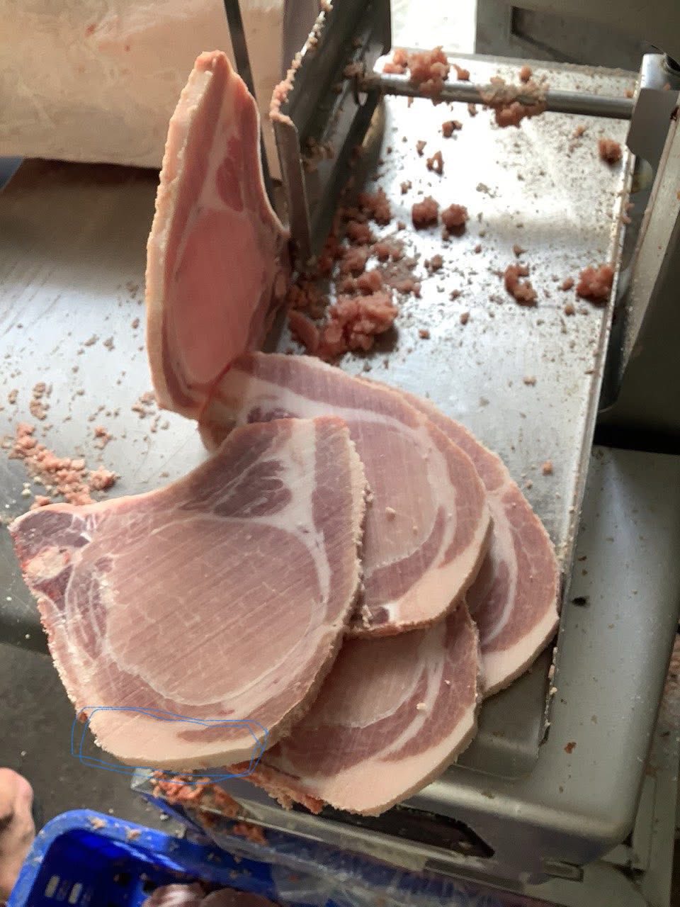 suon cot let nhap khau