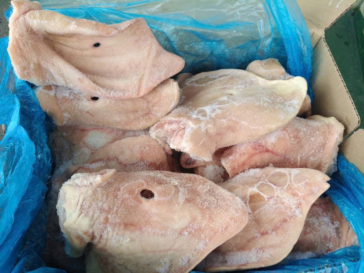 Tai heo Patel thùng 10kg nhập khẩu
