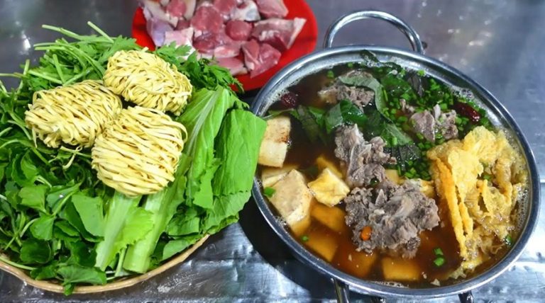 Lẩu dê ăn với rau gì phù hợp tốt cho sức khỏe?