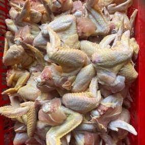 Cánh gà nguyên cái tươi ngon