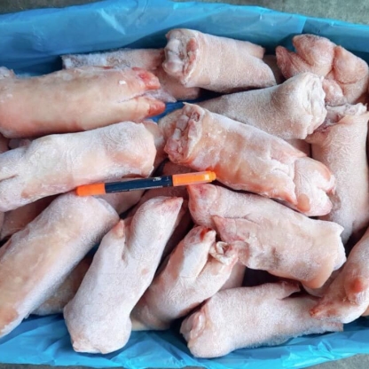 Dựng heo trước Coles