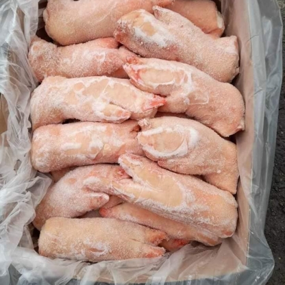 Dựng Heo Trước Rusagro