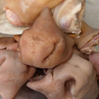 Tai Mũi Bò